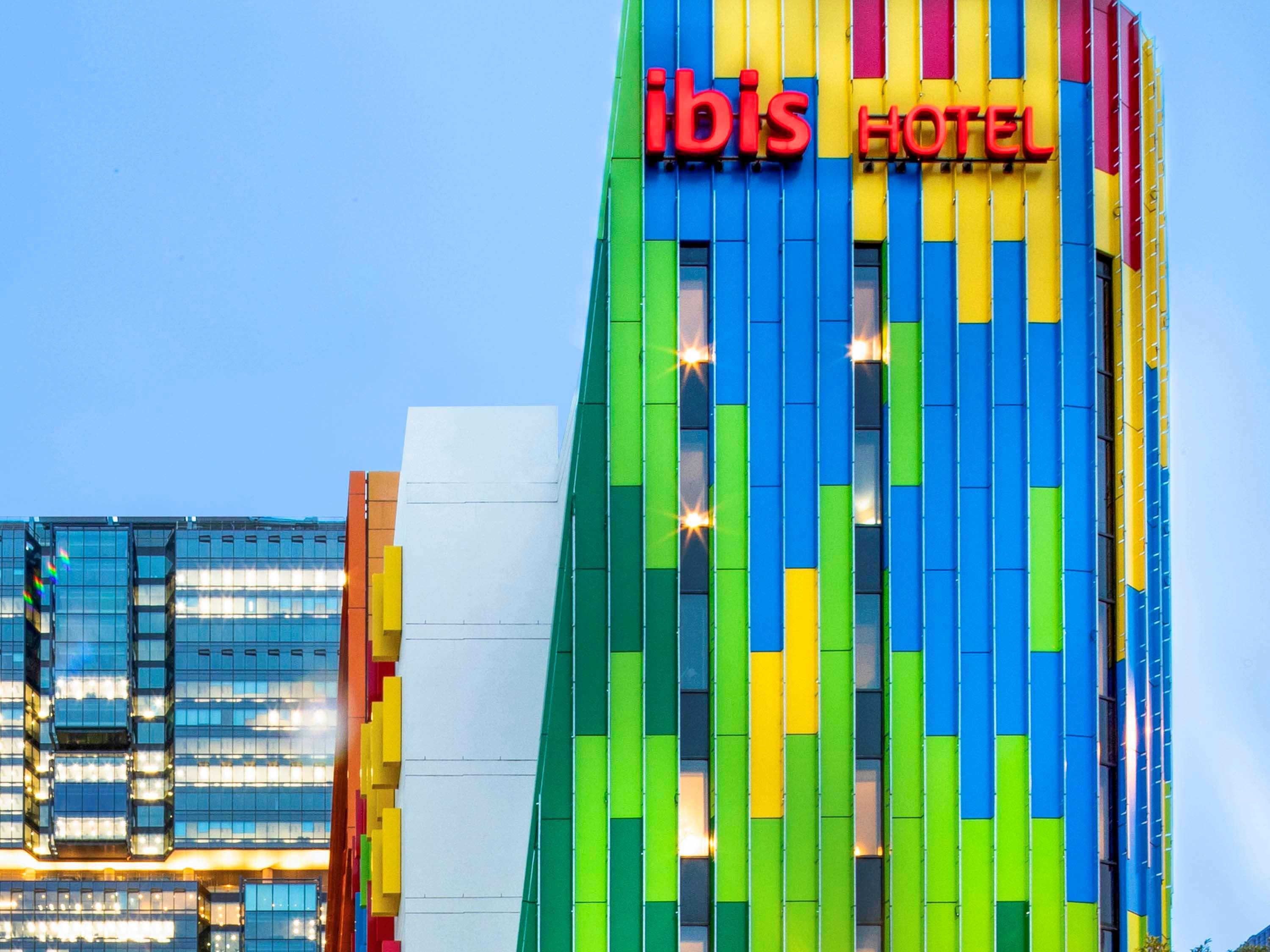 Ibis Sydney Barangaroo Hotell Exteriör bild