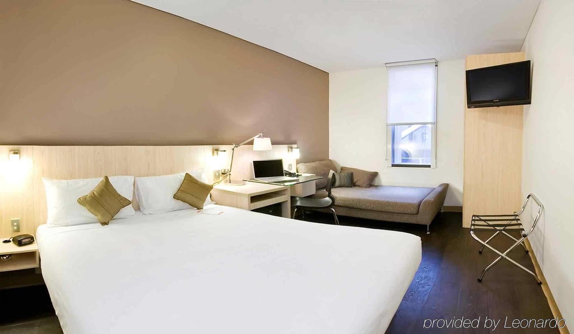 Ibis Sydney Barangaroo Hotell Exteriör bild